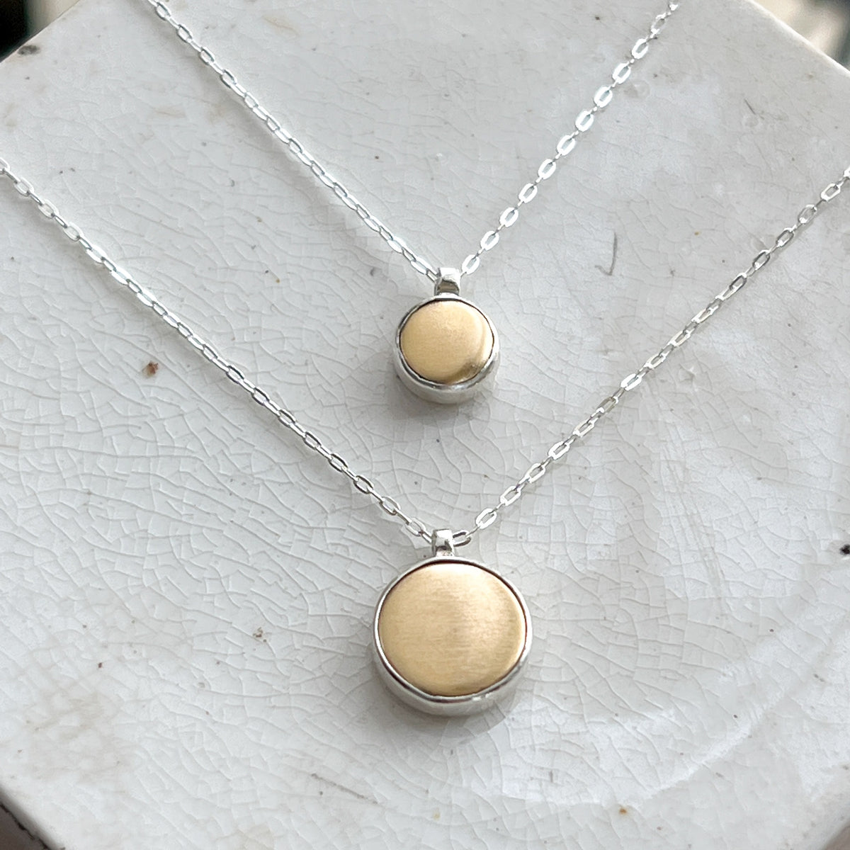 Comoda Necklace - Brushed Brass