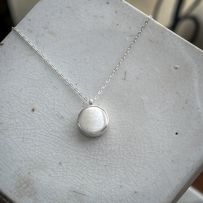 Comoda Necklace - Brushed Silver